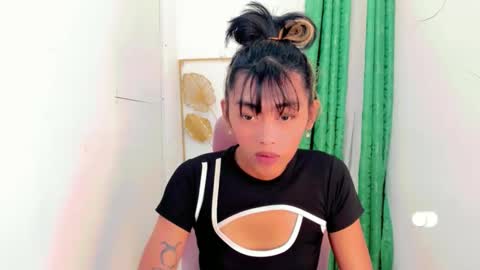 Snapshot of sizka_ford chatting on 10.14.25 Sizka online show from 10.14.25