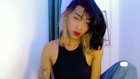 Snapshot of sizka_ford chatting on 10.18.25 Sizka online show from 10.18.25