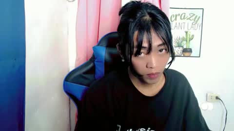 Snapshot of sizka_ford chatting on 11.05.25 Sizka online show from 11.05.25