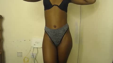 sizzly_ass online show from 04.11.26