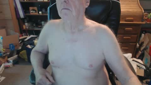 Snapshot of sjbottomboi chatting on 11.16.25 sjbottomboi online show from 11.16.25