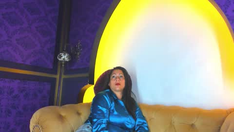 Snapshot of skarlettbarnes chatting on 01.14.26 skarlettbarnes online show from 01.14.26