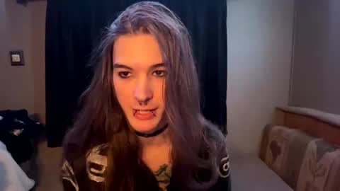 Snapshot of skater_1026 chatting on 11.11.25 skater1026 OF online show from 11.11.25