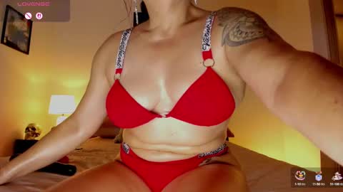 Snapshot of skay_hot chatting on 09.21.25 Skay online show from 09.21.25