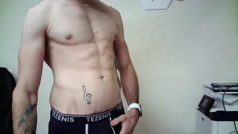 Snapshot of skeath chatting on 11.02.25 skeath online show from 11.02.25