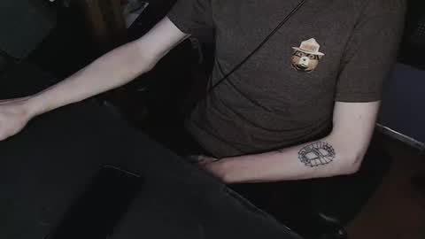 Snapshot of skhighwalker chatting on 12.16.25 skhighwalker online show from 12.16.25