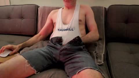 Snapshot of skibumz chatting on 12.13.24 Skibumz online show from 12.13.24