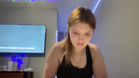 Snapshot of skiimaskabby chatting on 02.12.25 skiimaskabby online show from 02.12.25