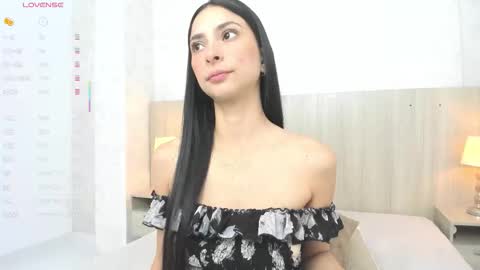 Snapshot of skinny_ariadna chatting on 02.28.26 Ariadna online show from 02.28.26
