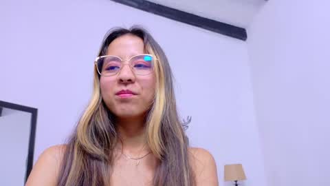 skinny_hottie18 online show from 01.29.25