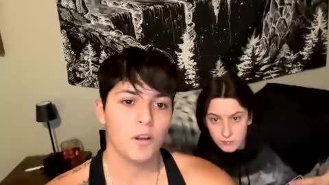 Snapshot of skinnyangel21 chatting on 12.16.25 skinnyangel21 online show from 12.16.25