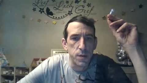 Snapshot of skinnybigcock2 chatting on 01.14.26 SkinnyBigCock2 online show from 01.14.26