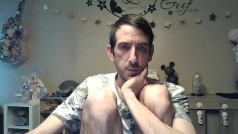 Snapshot of skinnybigcock2 chatting on 03.08.26 SkinnyBigCock2 online show from 03.08.26