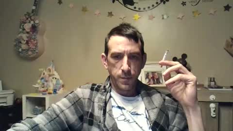 Snapshot of skinnybigcock2 chatting on 04.07.26 SkinnyBigCock2 online show from 04.07.26