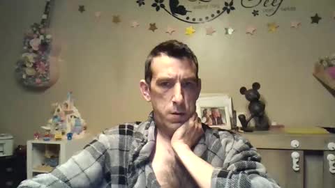 Snapshot of skinnybigcock2 chatting on 04.12.26 SkinnyBigCock2 online show from 04.12.26