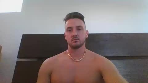 Snapshot of skinnyguylongdick1 chatting on 10.18.25 skinnyguylongdick1 online show from 10.18.25