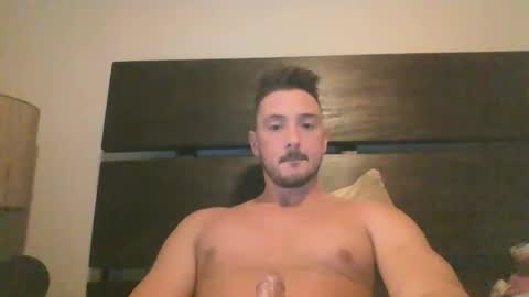 skinnyguylongdick1 online show from 11.26.25