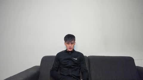 skinnyguywithbigd online show from 12.19.24