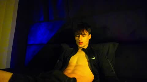 skinnyguywithbigd online show from 01.12.25