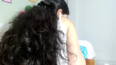Snapshot of skinnykattylush19 chatting on 07.18.26 katty online show from 07.18.26