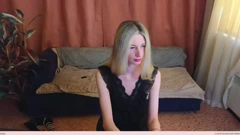 Skinnyladyy online show from 05.12.26