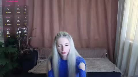 Skinnyladyy online show from 07.03.26