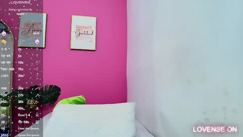 Karla  online show from 01.04.25