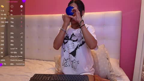 Karla  online show from 02.06.25