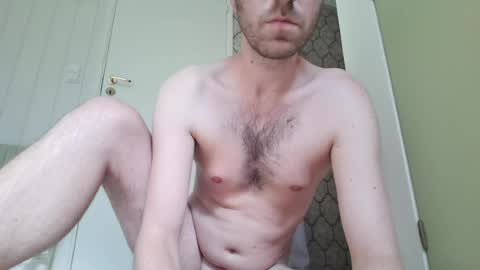 Snapshot of skinnytomdickinson chatting on 06.25.26 skinnytomdickinson online show from 06.25.26