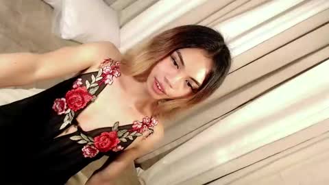 skinnytrans69 online show from 04.27.26