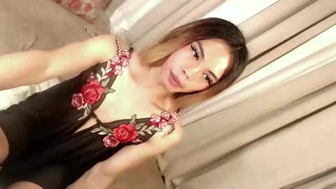 skinnytrans69 online show from 04.30.26