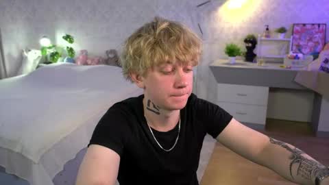Dian online show from 05.05.26