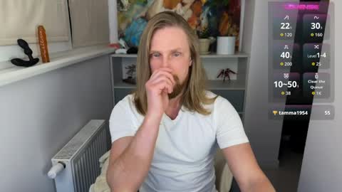 Snapshot of sky_guy25 chatting on 05.16.26 sky_guy25 online show from 05.16.26