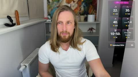 Snapshot of sky_guy25 chatting on 05.16.26 sky_guy25 online show from 05.16.26