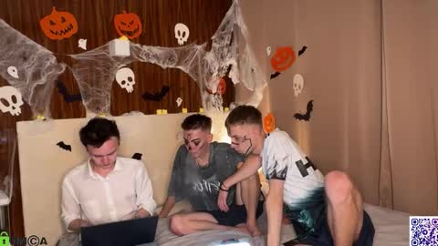 sky_hunter online show from 10.31.25