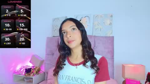 Snapshot of skye_moore chatting on 02.25.26 skye moore online show from 02.25.26