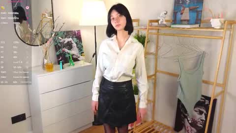 Snapshot of skyemcguire chatting on 10.09.25 Melissa online show from 10.09.25