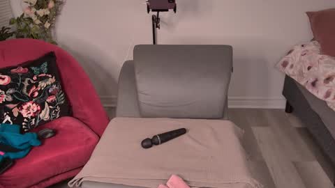 skylar bird online show from 01.02.25