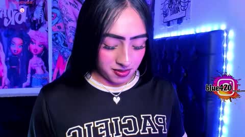 Snapshot of skyler__blue4 chatting on 03.08.26 blue online show from 03.08.26