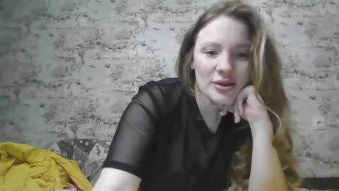 Snapshot of skyler_wans chatting on 02.17.25 Skyler online show from 02.17.25