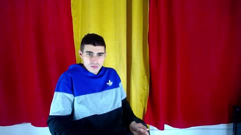 Snapshot of skyler_wild chatting on 01.07.25 Skyler online show from 01.07.25