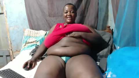 Snapshot of skylla07 chatting on 02.17.25 sheliah online show from 02.17.25