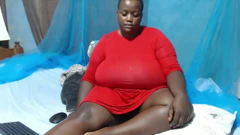 Snapshot of skylla07 chatting on 03.07.25 sheliah online show from 03.07.25