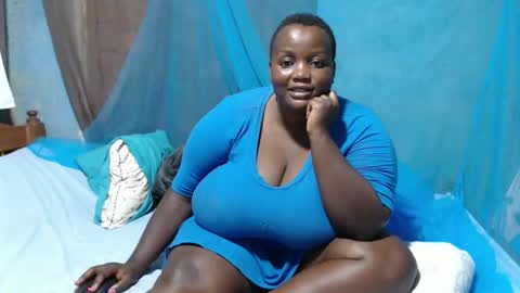 Snapshot of skylla07 chatting on 03.08.25 sheliah online show from 03.08.25