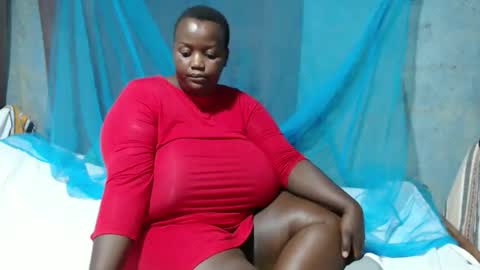 Snapshot of skylla07 chatting on 09.11.25 sheliah online show from 09.11.25