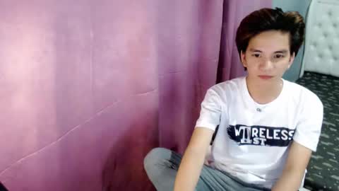 Snapshot of skyloquitexx chatting on 04.02.26 skyler online show from 04.02.26