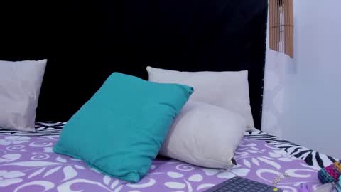 Skynny online show from 02.26.25