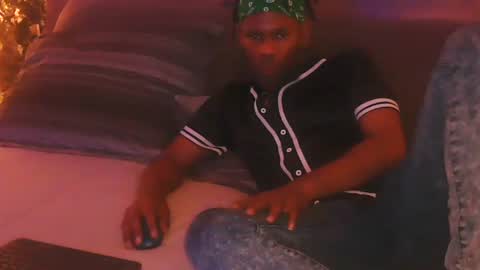 skyonetoo3 online show from 11.09.25