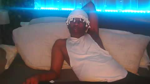 skyonetoo3 online show from 12.16.25