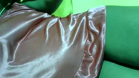 skyra1 online show from 01.10.25